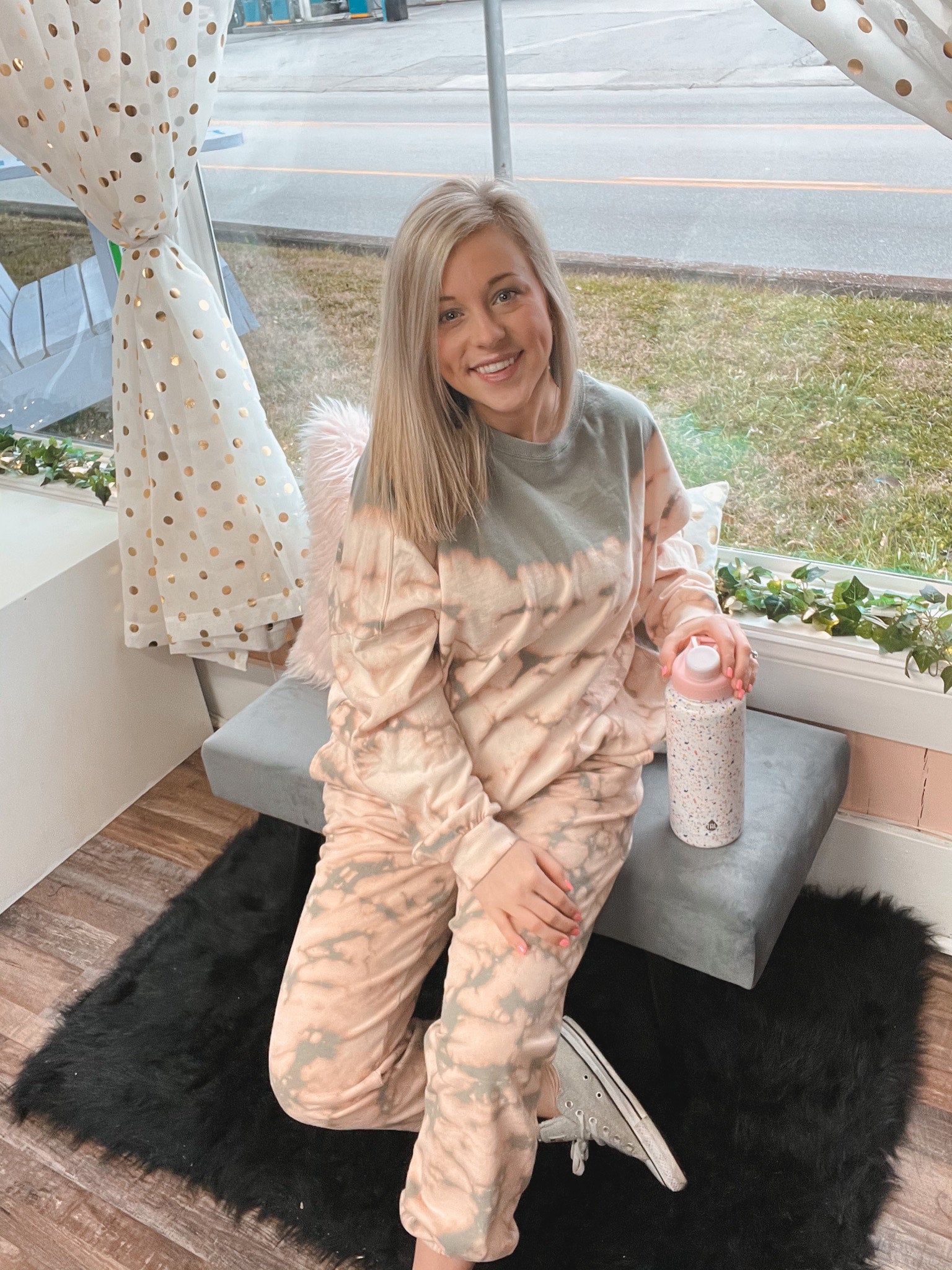 Bleach tie dye 2025 sweatsuit